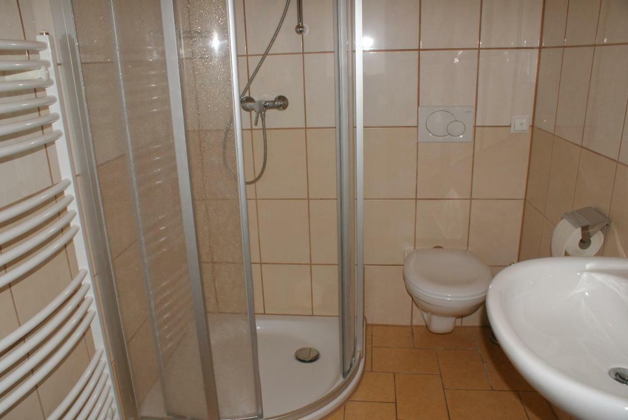 Hotel Familie Lampersberger Sachsenburg Zewnętrze zdjęcie